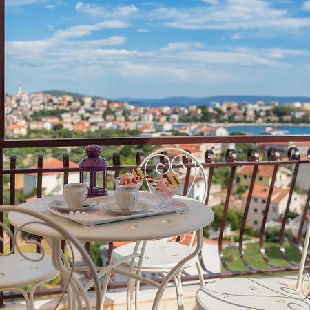 Apartments Loncar Seget Vranjica Exterior foto