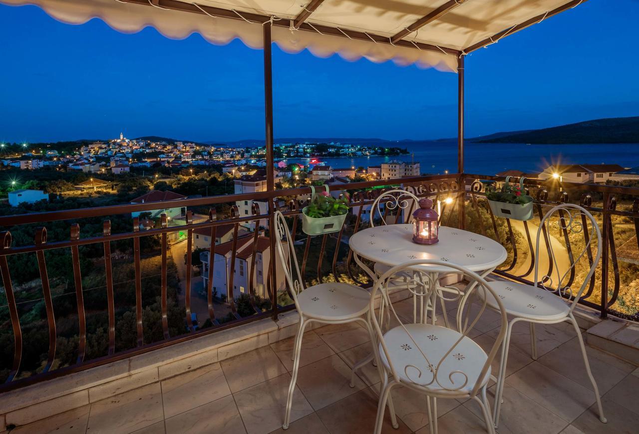 Apartments Loncar Seget Vranjica Exterior foto