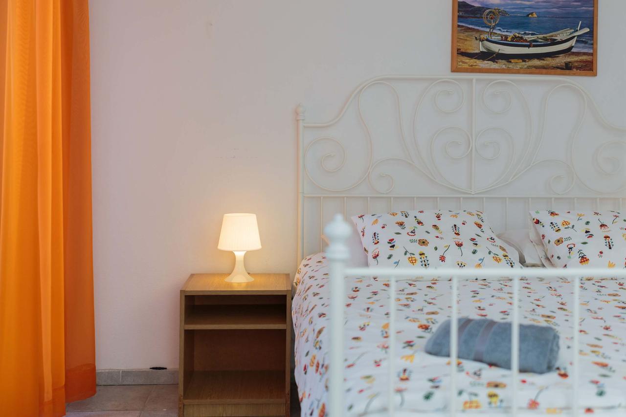 Apartments Loncar Seget Vranjica Exterior foto