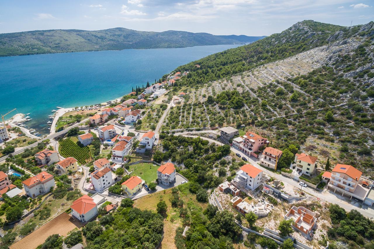 Apartments Loncar Seget Vranjica Exterior foto